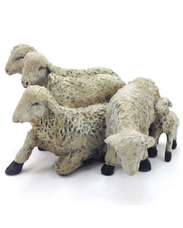 Grupo de cinco ovejas 19-21 cm