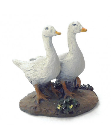 Two gooses 12-16 cm.